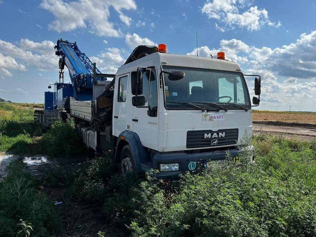 MAN LE 18.280 - Φορτηγό με γερανό: φωτογραφία 1 MAN LE 18.280 - Φορτηγό με γερανό: φωτογραφία 1