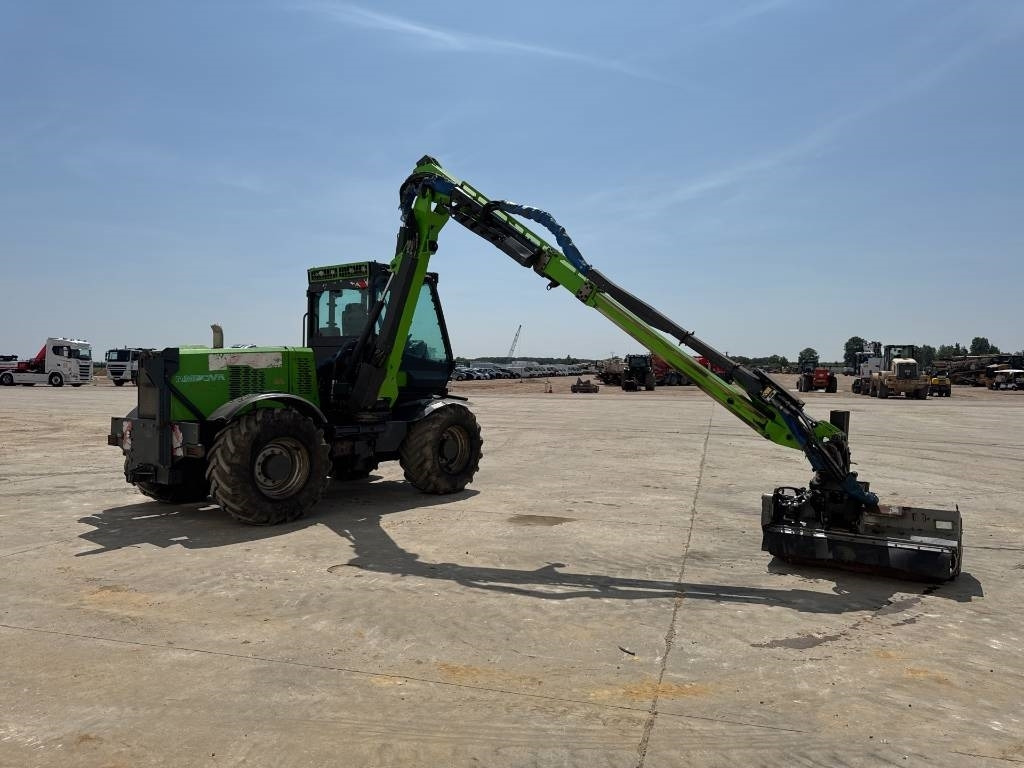 Merlo MM 150 VR - Δασικός ελκυστήρας: φωτογραφία 3 Merlo MM 150 VR - Δασικός ελκυστήρας: φωτογραφία 3