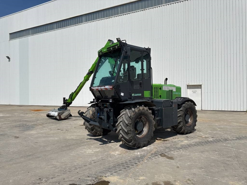 Merlo MM 150 VR - Δασικός ελκυστήρας: φωτογραφία 1 Merlo MM 150 VR - Δασικός ελκυστήρας: φωτογραφία 1