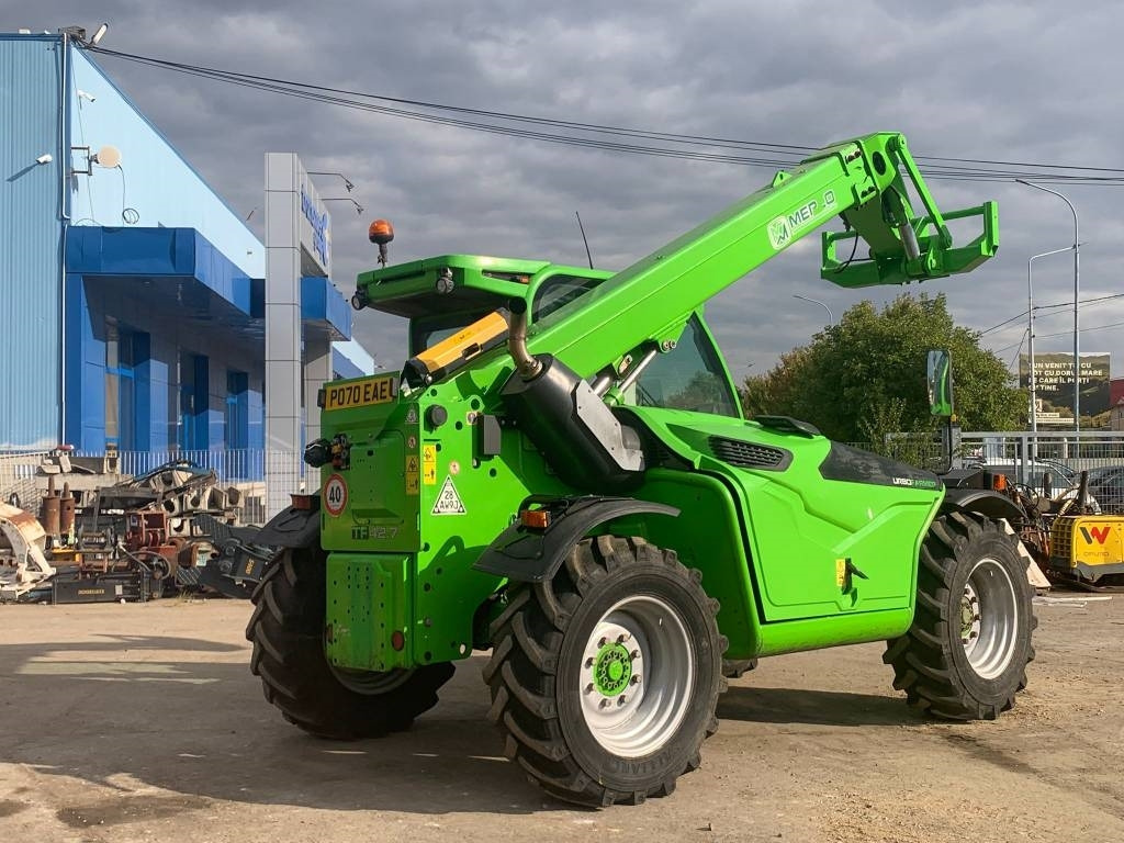 Merlo TF 42.7 CS-140 - Τηλεσκοπικός φορτωτής: φωτογραφία 3 Merlo TF 42.7 CS-140 - Τηλεσκοπικός φορτωτής: φωτογραφία 3