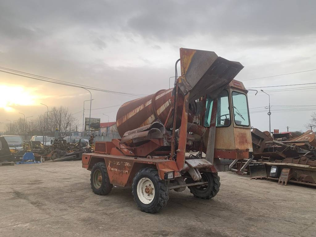 Messersi P2-R4 - Μπετονιέρα φορτηγό: φωτογραφία 1 Messersi P2-R4 - Μπετονιέρα φορτηγό: φωτογραφία 1