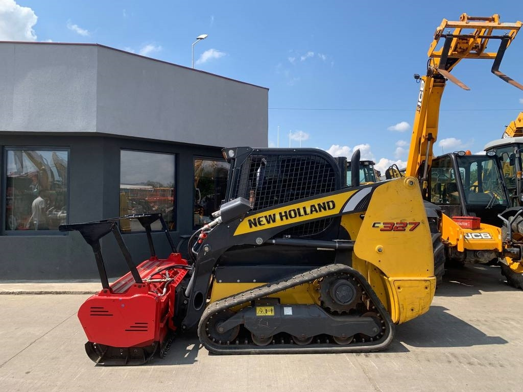 New Holland C327 - Φορτωτής πλάγιας ολίσθησης: φωτογραφία 2 New Holland C327 - Φορτωτής πλάγιας ολίσθησης: φωτογραφία 2