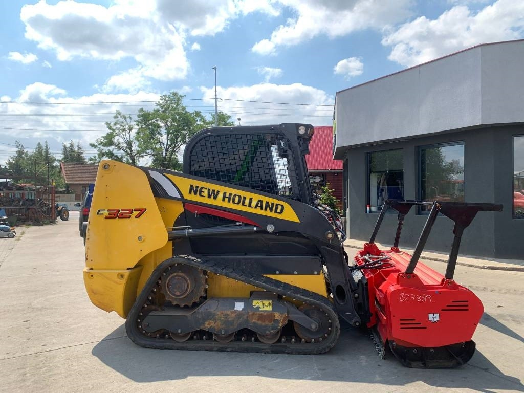 New Holland C327 - Φορτωτής πλάγιας ολίσθησης: φωτογραφία 5 New Holland C327 - Φορτωτής πλάγιας ολίσθησης: φωτογραφία 5