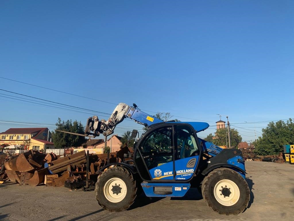 New Holland LM 5040 - Τηλεσκοπικός φορτωτής: φωτογραφία 3 New Holland LM 5040 - Τηλεσκοπικός φορτωτής: φωτογραφία 3