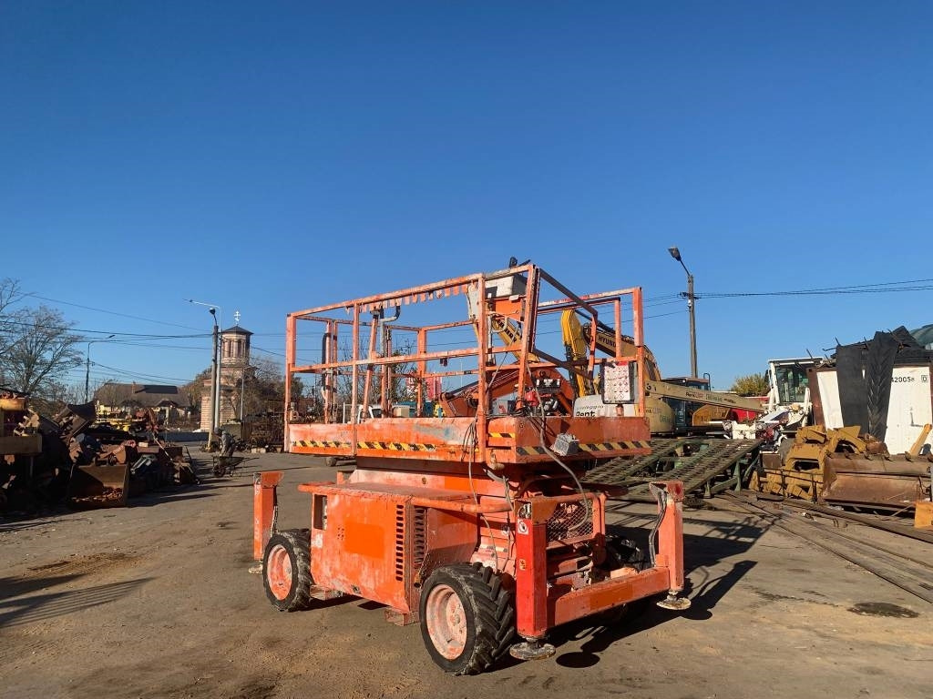 SkyJack SJ 6832 RT - Ψαλιδωτό ανυψωτικό: φωτογραφία 4 SkyJack SJ 6832 RT - Ψαλιδωτό ανυψωτικό: φωτογραφία 4