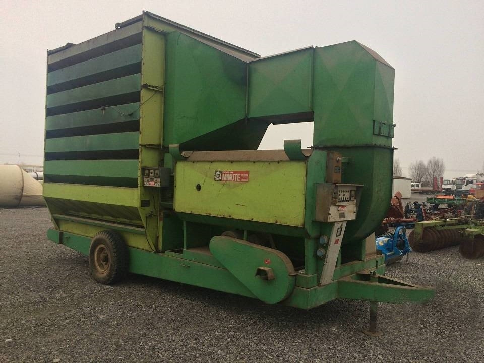 Strahl 700 - Εξοπλισμός μετά τη συγκομιδή: φωτογραφία 2 Strahl 700 - Εξοπλισμός μετά τη συγκομιδή: φωτογραφία 2