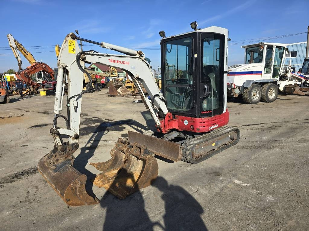 Takeuchi TB 23 R - Μίνι εκσκαφέας: φωτογραφία 1 Takeuchi TB 23 R - Μίνι εκσκαφέας: φωτογραφία 1