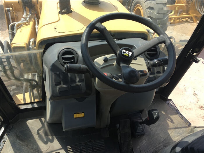 Caterpillar 420F - Φορτωτής εκσκαφέας: φωτογραφία 3 Caterpillar 420F - Φορτωτής εκσκαφέας: φωτογραφία 3