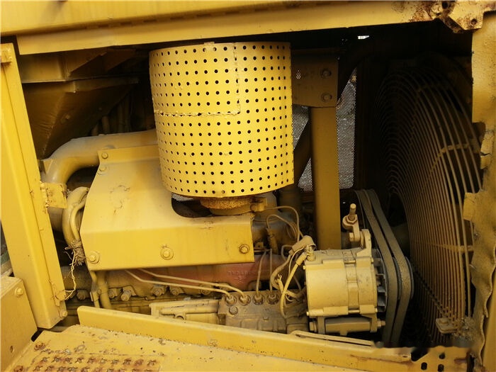 Caterpillar CAT D6H - Μπουλντόζα: φωτογραφία 4 Caterpillar CAT D6H - Μπουλντόζα: φωτογραφία 4