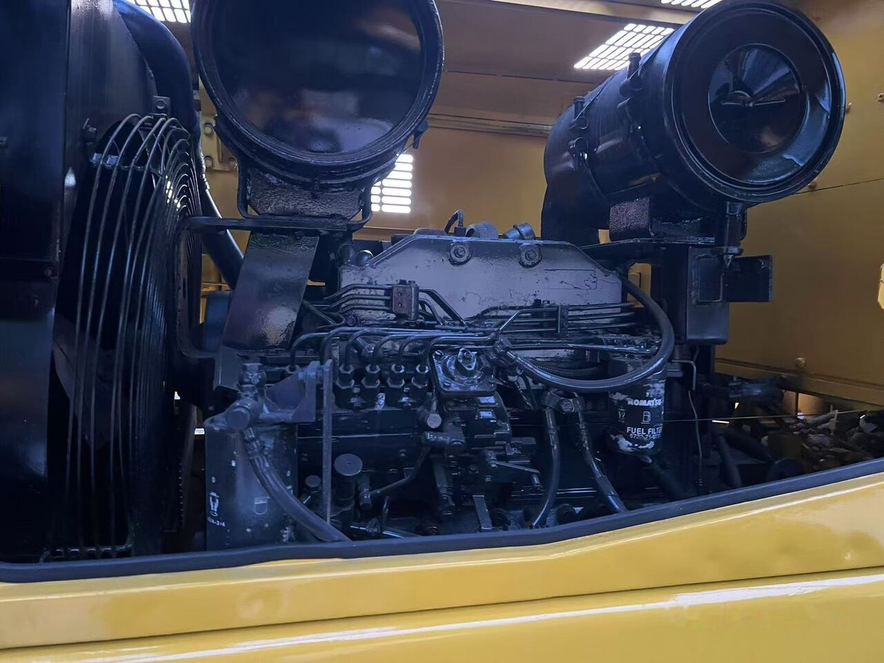 Komatsu WA320-3 - Ελαστιχοφόρος φορτωτής: φωτογραφία 3 Komatsu WA320-3 - Ελαστιχοφόρος φορτωτής: φωτογραφία 3