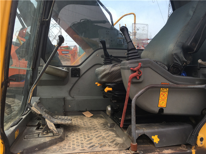 Volvo EC210BLC - Τροχοφόρος εκσκαφέας: φωτογραφία 2 Volvo EC210BLC - Τροχοφόρος εκσκαφέας: φωτογραφία 2
