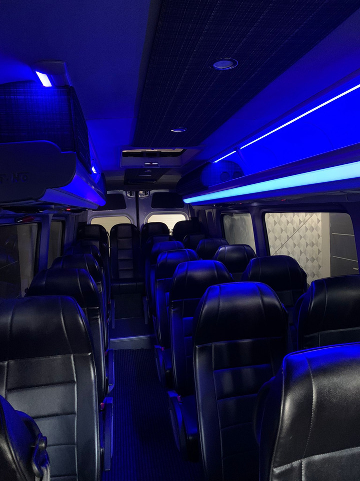 Προαστιακό λεωφορείο Mercedes Benz Sprinter 519 CDI- 24 Miejsca: φωτογραφία 16