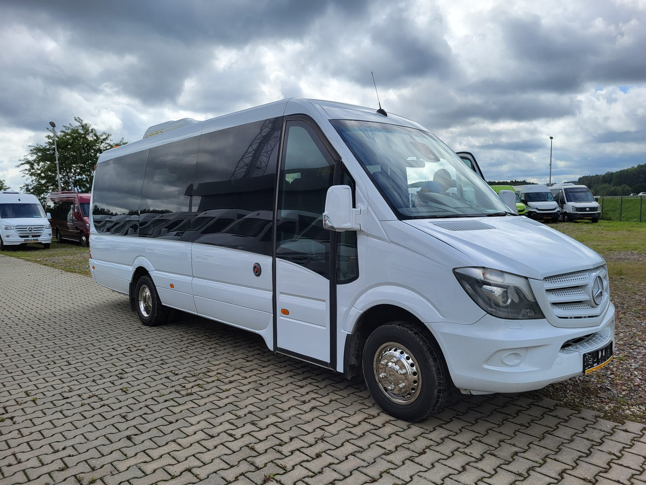 Mercedes-Benz Sprinter 519 CDI 24 seats - Πούλμαν: φωτογραφία 1 Mercedes-Benz Sprinter 519 CDI 24 seats - Πούλμαν: φωτογραφία 1