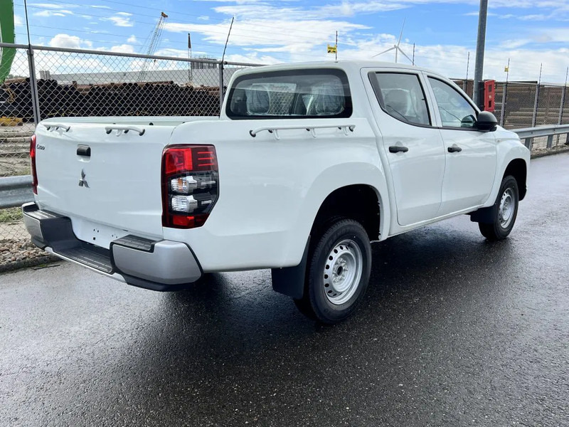 Mitsubishi L200 4x4 - 8 UNITS in WHITE 2.5 D GL Double Cab - EURO 2 - NEW!! Ready for work!!!** - Ημιφορτηγό, Διπλοκάμπινο ελαφρύ επαγγελματικό: φωτογραφία 5 Mitsubishi L200 4x4 - 8 UNITS in WHITE 2.5 D GL Double Cab - EURO 2 - NEW!! Ready for work!!!** - Ημιφορτηγό, Διπλοκάμπινο ελαφρύ επαγγελματικό: φωτογραφία 5