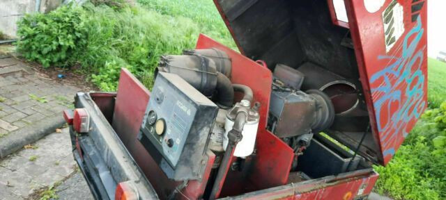 Doosan F 30 - Αεροσυμπιεστής: φωτογραφία 2 Doosan F 30 - Αεροσυμπιεστής: φωτογραφία 2