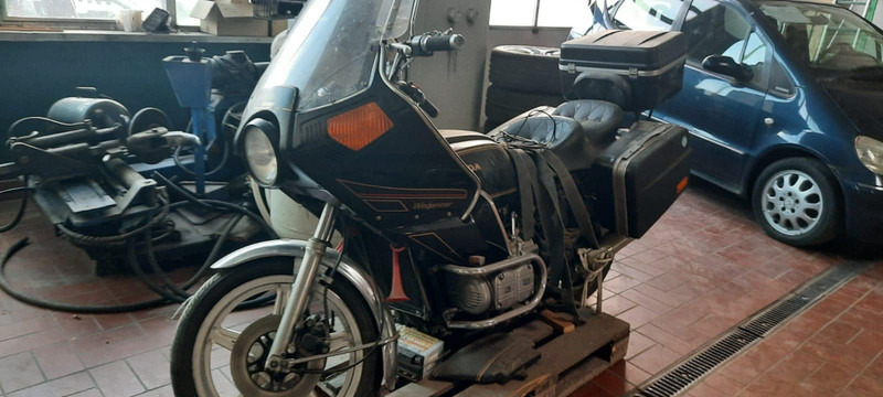 Honda GL 2 Goldwing - Μοτοσικλέτα: φωτογραφία 1 Honda GL 2 Goldwing - Μοτοσικλέτα: φωτογραφία 1