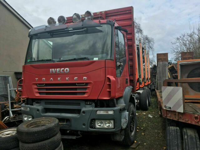 Iveco AD260T450PS 6x4 Blatt Blatt (E:5) - Φορτηγό ξυλείας, Φορτηγό με γερανό: φωτογραφία 1 Iveco AD260T450PS 6x4 Blatt Blatt (E:5) - Φορτηγό ξυλείας, Φορτηγό με γερανό: φωτογραφία 1