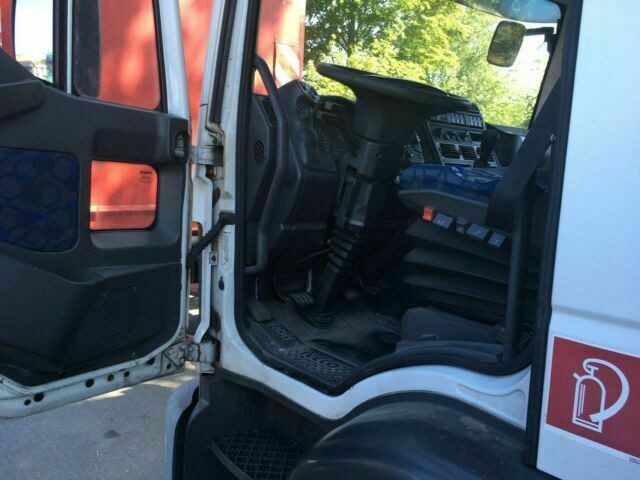 Iveco ML120 E22 Kühlkoffer LBW Deutsche Maschine - Φορτηγό ψυγείο: φωτογραφία 5 Iveco ML120 E22 Kühlkoffer LBW Deutsche Maschine - Φορτηγό ψυγείο: φωτογραφία 5