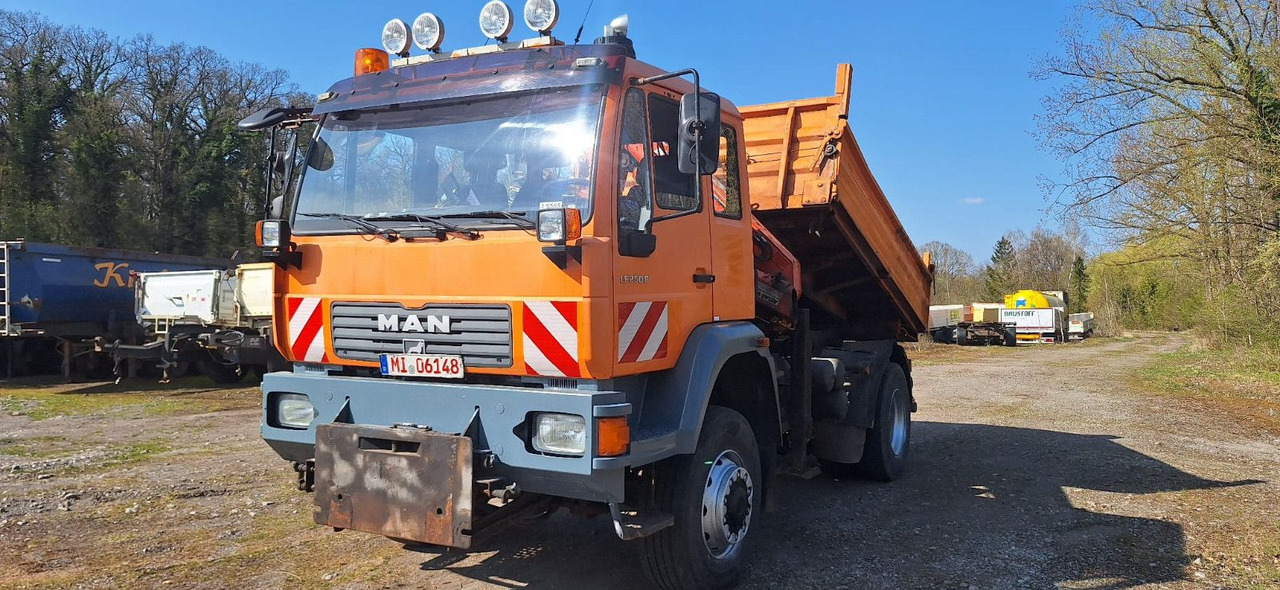 MAN TGM 18.240PS 4x4 3.S-Kipper mit Kran - Φορτηγό ανατρεπόμενο, Φορτηγό με γερανό: φωτογραφία 2 MAN TGM 18.240PS 4x4 3.S-Kipper mit Kran - Φορτηγό ανατρεπόμενο, Φορτηγό με γερανό: φωτογραφία 2