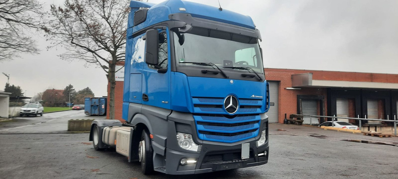 Mercedes-Benz 1845 SZM Actros - Τράκτορας: φωτογραφία 1 Mercedes-Benz 1845 SZM Actros - Τράκτορας: φωτογραφία 1