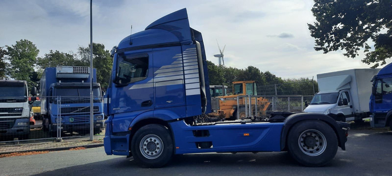Mercedes-Benz 1845LS Actros 4x2 SZM Voll. StreamSpace - Τράκτορας: φωτογραφία 4 Mercedes-Benz 1845LS Actros 4x2 SZM Voll. StreamSpace - Τράκτορας: φωτογραφία 4