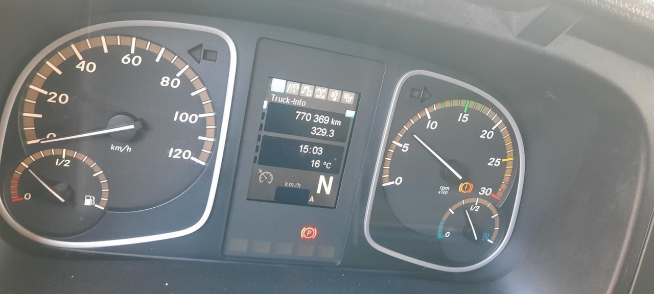 Mercedes-Benz 816 Atego 4x2 Plane Spriegel Klima - Επαγγελματικό αυτοκίνητο με μουσαμά: φωτογραφία 4 Mercedes-Benz 816 Atego 4x2 Plane Spriegel Klima - Επαγγελματικό αυτοκίνητο με μουσαμά: φωτογραφία 4
