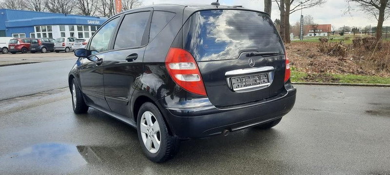 Mercedes-Benz A-Klasse 180 CDI AVANTGARDE - Hatchback: φωτογραφία 4 Mercedes-Benz A-Klasse 180 CDI AVANTGARDE - Hatchback: φωτογραφία 4