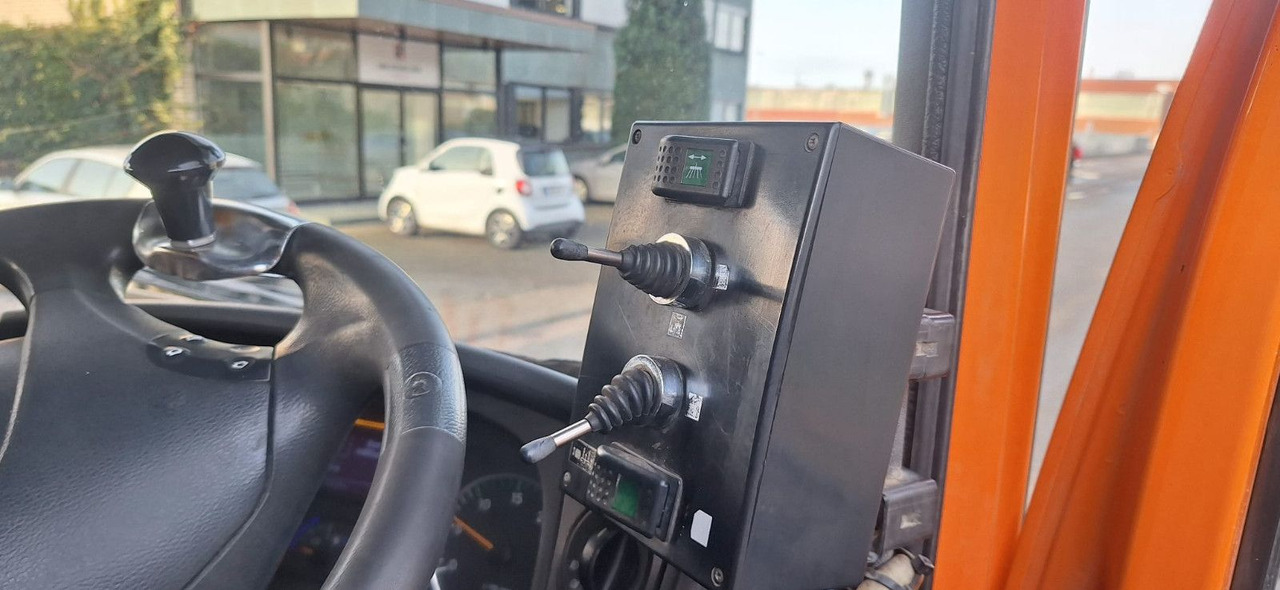 Mercedes-Benz Atego 1524 2 6-Zyl. 4x2 - Σάρωθρο δρόμων: φωτογραφία 5 Mercedes-Benz Atego 1524 2 6-Zyl. 4x2 - Σάρωθρο δρόμων: φωτογραφία 5