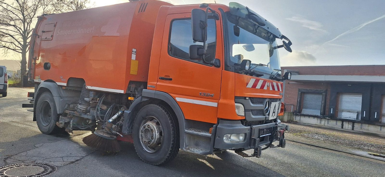 Mercedes-Benz Atego 1524 2 6-Zyl. 4x2 - Σάρωθρο δρόμων: φωτογραφία 3 Mercedes-Benz Atego 1524 2 6-Zyl. 4x2 - Σάρωθρο δρόμων: φωτογραφία 3