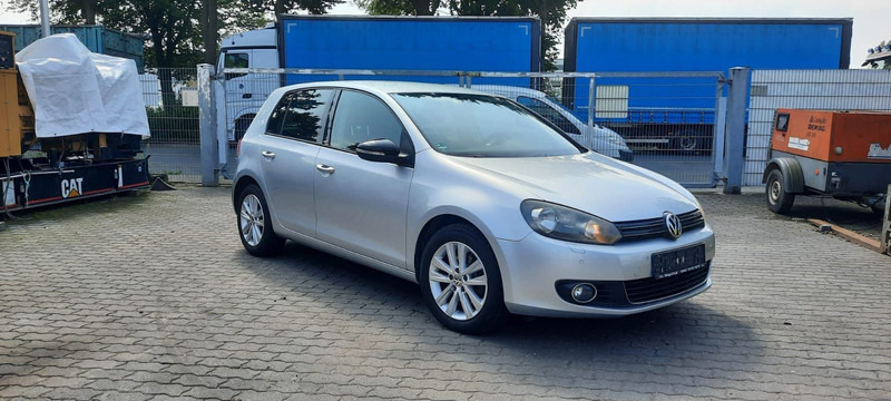 Volkswagen Golf - Αυτοκίνητο: φωτογραφία 1 Volkswagen Golf - Αυτοκίνητο: φωτογραφία 1