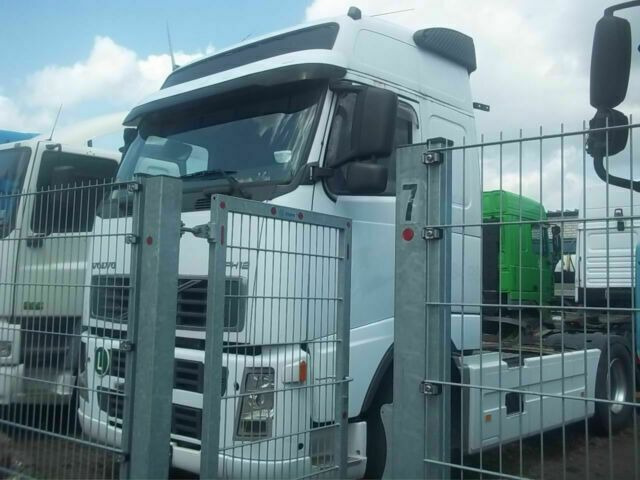 Volvo FH12-420 Globelt. VEB Klima Kipphydraulik - Τράκτορας: φωτογραφία 3 Volvo FH12-420 Globelt. VEB Klima Kipphydraulik - Τράκτορας: φωτογραφία 3