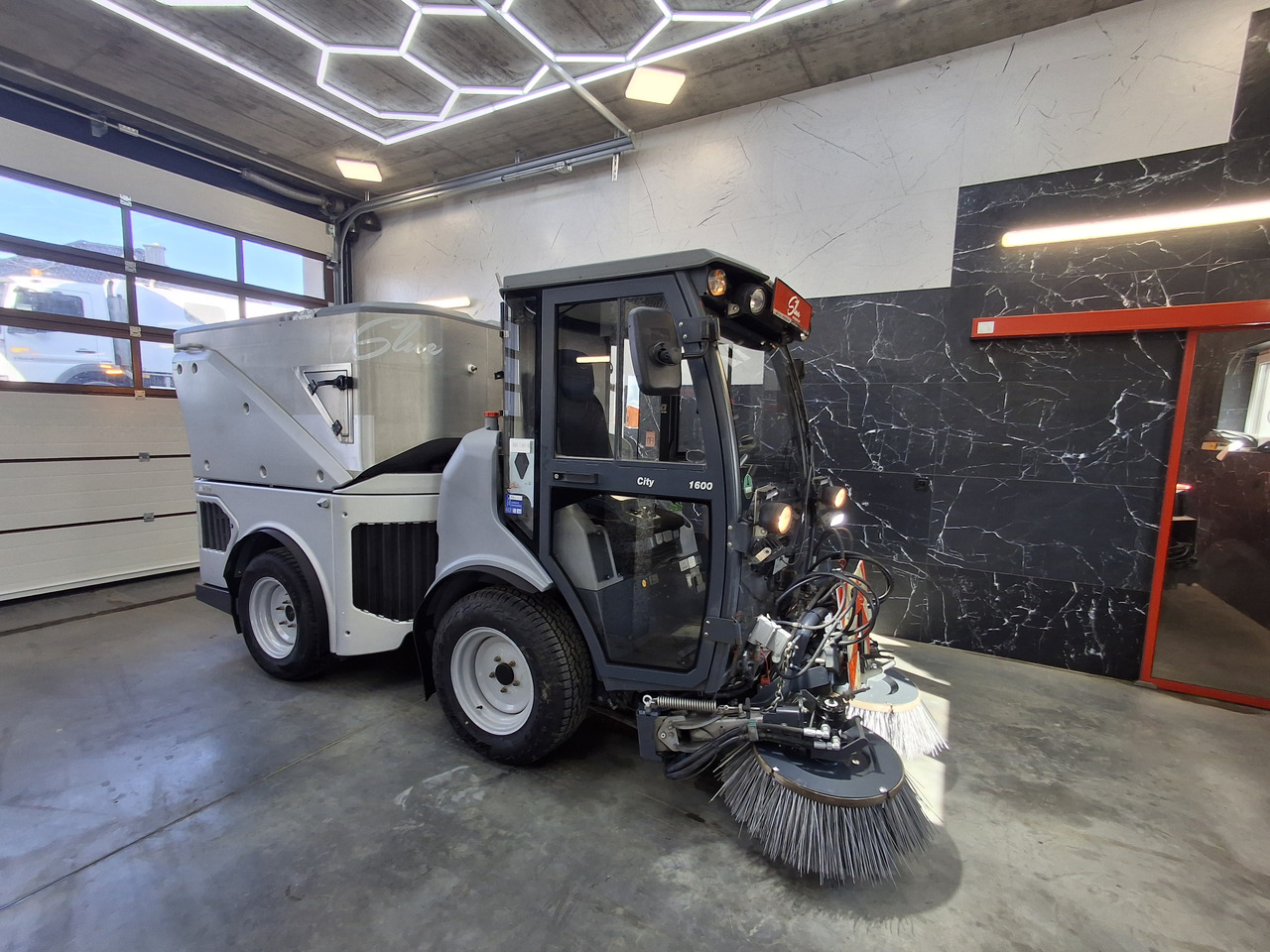 HAKO Citymaster 1600 Kehrmaschine Zamiatarka PM2.5 Euro 6 2019r - Σάρωθρο δρόμων: φωτογραφία 4 HAKO Citymaster 1600 Kehrmaschine Zamiatarka PM2.5 Euro 6 2019r - Σάρωθρο δρόμων: φωτογραφία 4