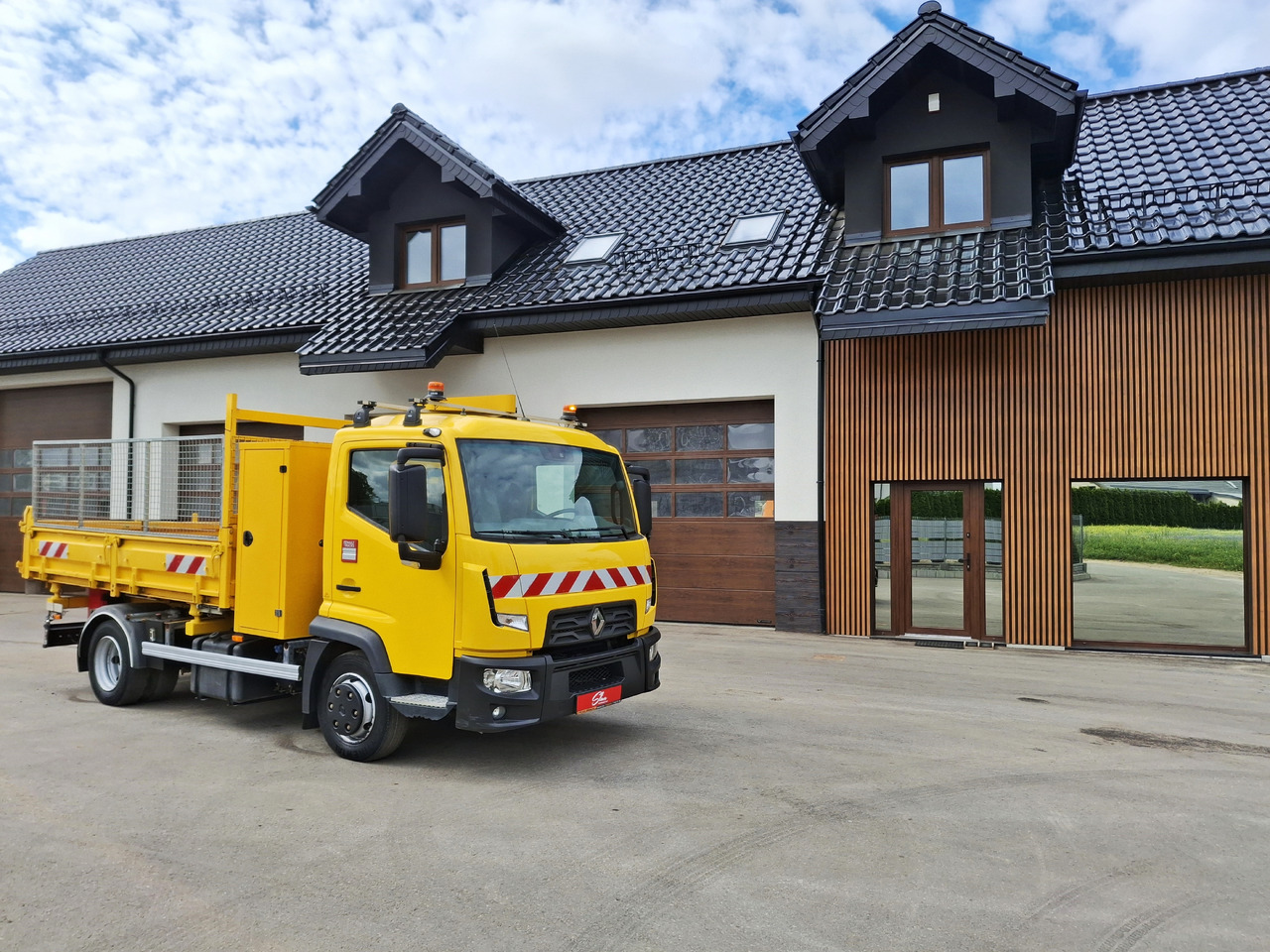 RENAULT D7.5 Wywrotka Kipper 3 Stronna 2015r 84 Tyś KM - Φορτηγό ανατρεπόμενο: φωτογραφία 1 RENAULT D7.5 Wywrotka Kipper 3 Stronna 2015r 84 Tyś KM - Φορτηγό ανατρεπόμενο: φωτογραφία 1