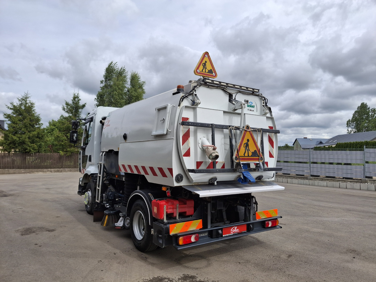 RENAULT Midlum 220 Zamiatarka Johnston VS500 Szczotki L/R Obie Strony Napęd Hydrostatyczny 2012r - Σάρωθρο δρόμων: φωτογραφία 4 RENAULT Midlum 220 Zamiatarka Johnston VS500 Szczotki L/R Obie Strony Napęd Hydrostatyczny 2012r - Σάρωθρο δρόμων: φωτογραφία 4