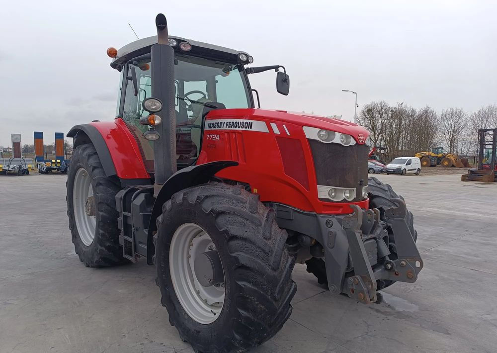 Massey Ferguson 7724 Dyna 6 - Τρακτέρ: φωτογραφία 3 Massey Ferguson 7724 Dyna 6 - Τρακτέρ: φωτογραφία 3