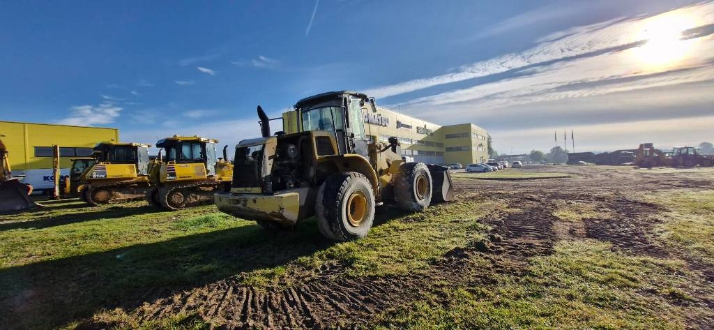 New Holland W 190 B  - Ελαστιχοφόρος φορτωτής: φωτογραφία 2 New Holland W 190 B  - Ελαστιχοφόρος φορτωτής: φωτογραφία 2