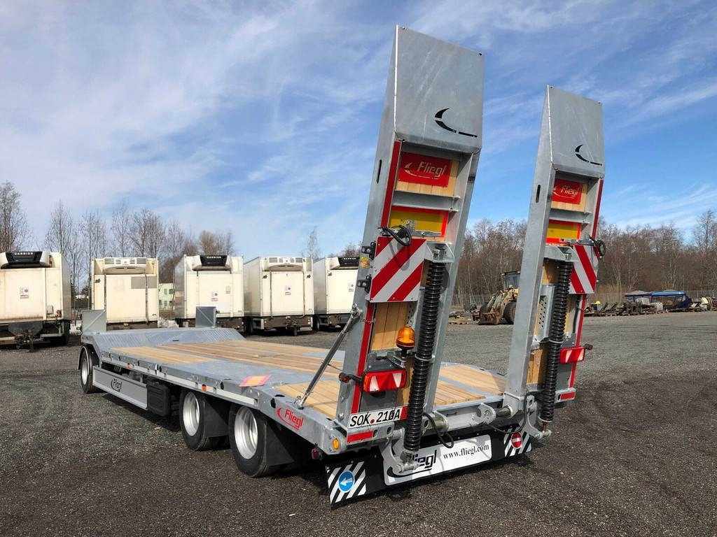 Fliegl DTS-S 300 - Ρυμούλκα με χαμηλό δάπεδο: φωτογραφία 2 Fliegl DTS-S 300 - Ρυμούλκα με χαμηλό δάπεδο: φωτογραφία 2