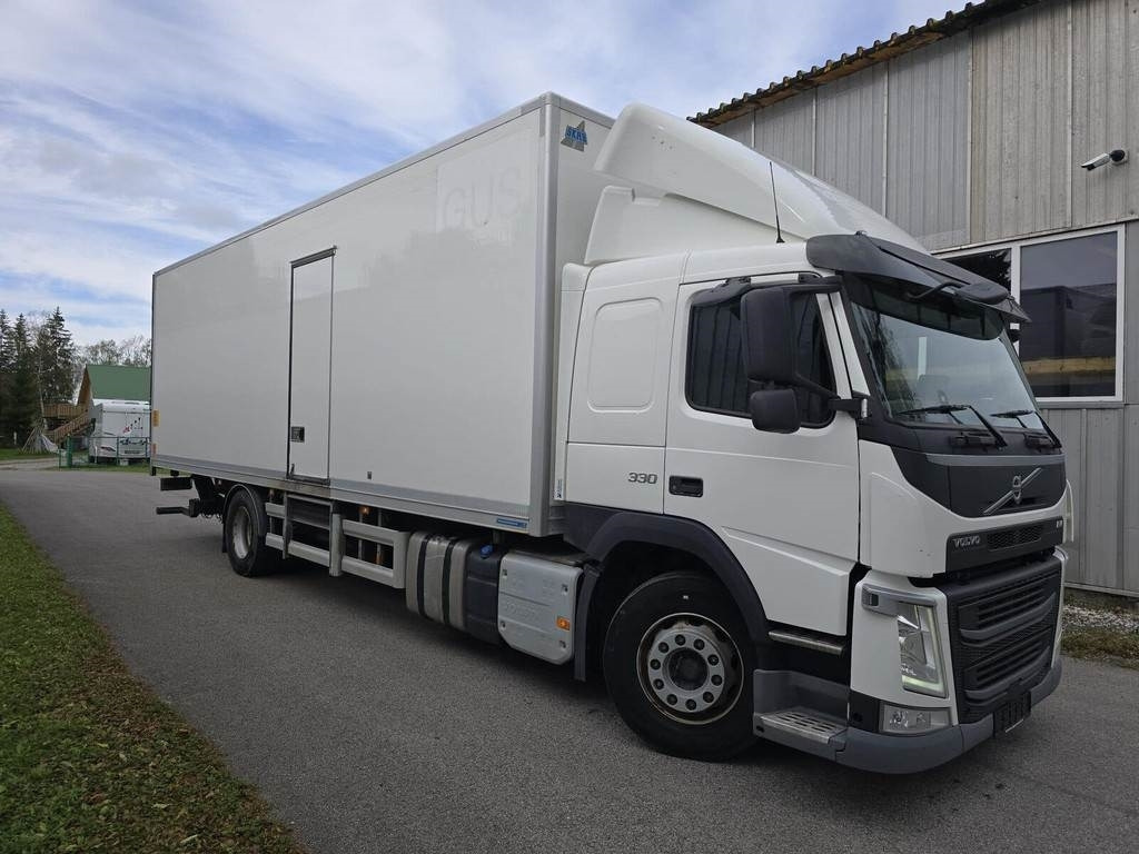 Volvo FM330 4X2 - Φορτηγό κόφα: φωτογραφία 5 Volvo FM330 4X2 - Φορτηγό κόφα: φωτογραφία 5