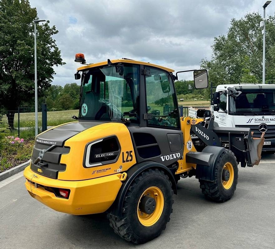 Volvo L 25 Electric  - Ελαστιχοφόρος φορτωτής: φωτογραφία 3 Volvo L 25 Electric  - Ελαστιχοφόρος φορτωτής: φωτογραφία 3