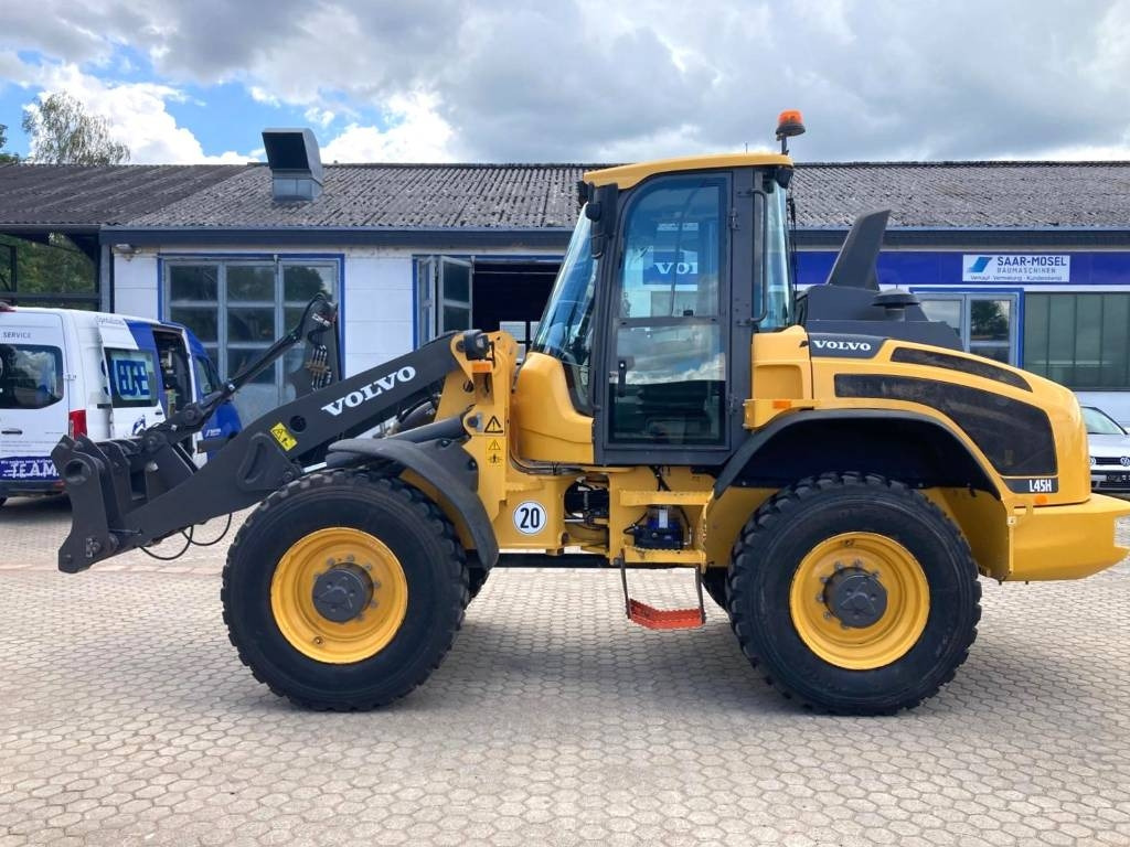 Volvo L 45 H - Ελαστιχοφόρος φορτωτής: φωτογραφία 1 Volvo L 45 H - Ελαστιχοφόρος φορτωτής: φωτογραφία 1