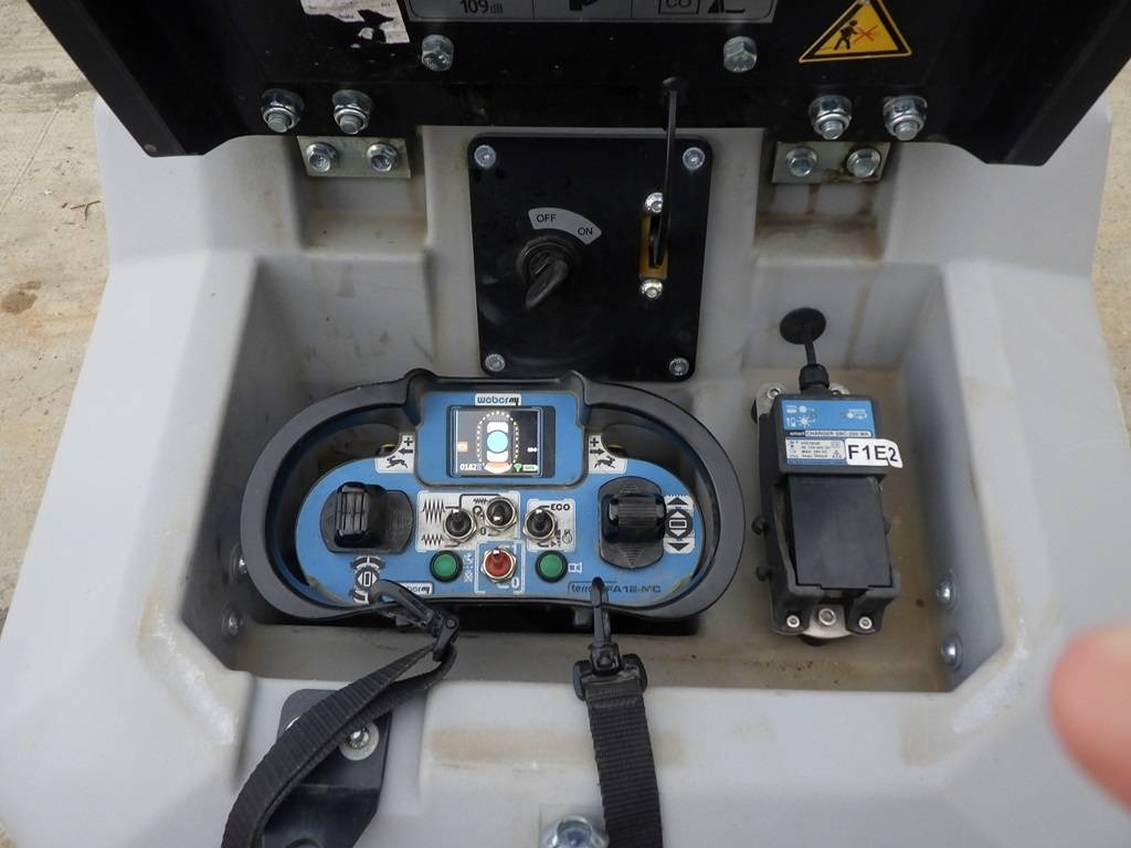 Weber MC 85 - Οδοστρωτήρας: φωτογραφία 5 Weber MC 85 - Οδοστρωτήρας: φωτογραφία 5