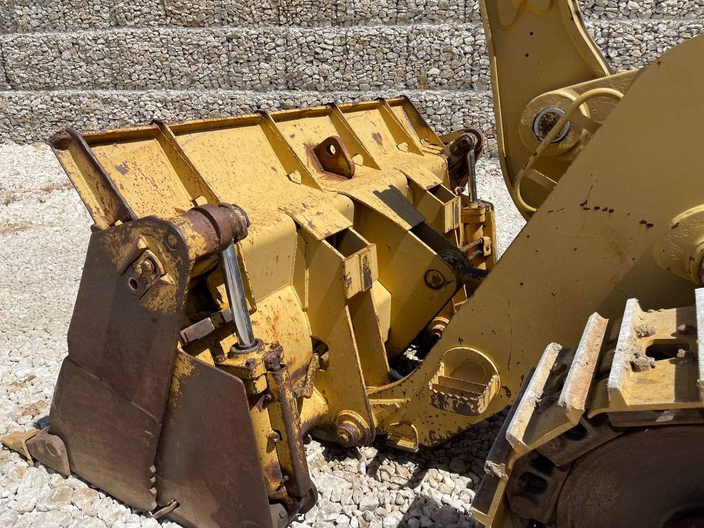 Ερπυστριοφόρος φορτωτής CAT 963B: φωτογραφία 17