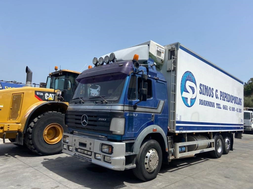 Mercedes-Benz 2553L - Φορτηγό ψυγείο: φωτογραφία 1 Mercedes-Benz 2553L - Φορτηγό ψυγείο: φωτογραφία 1