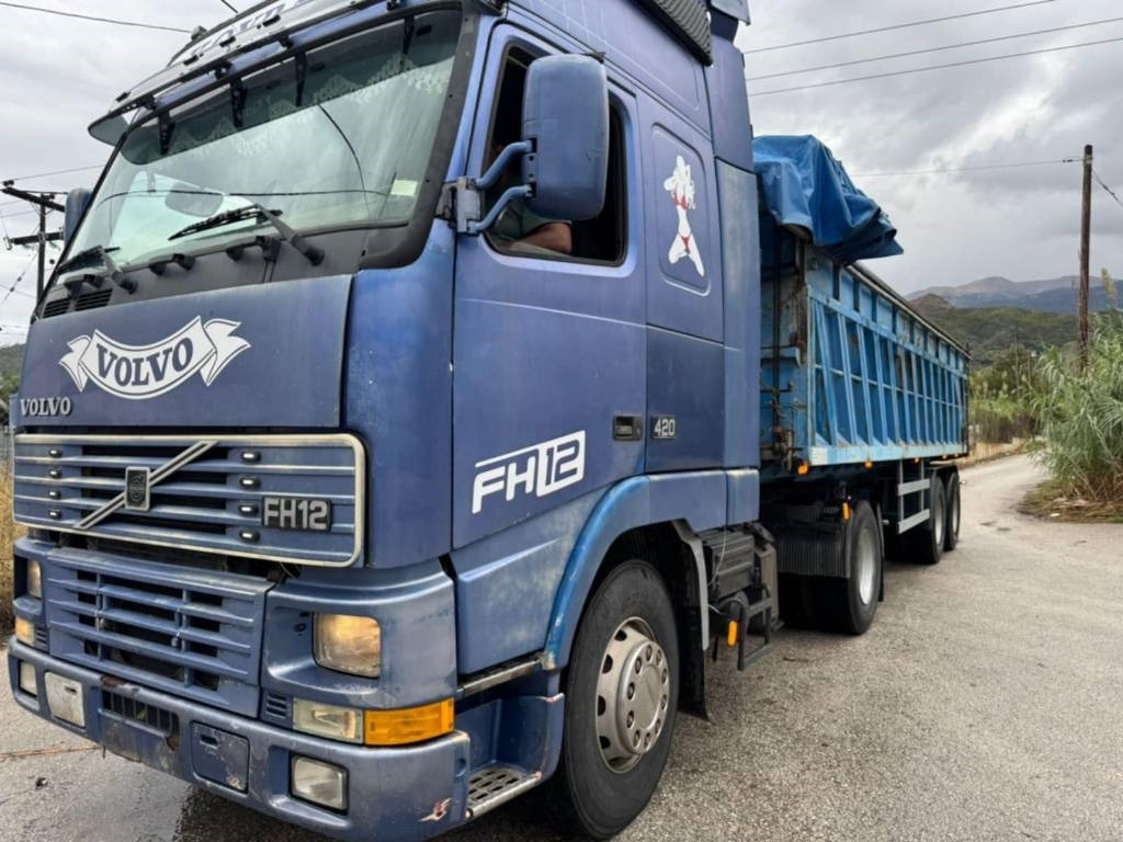 Volvo FH 12 420 - Φορτηγό ανατρεπόμενο: φωτογραφία 5 Volvo FH 12 420 - Φορτηγό ανατρεπόμενο: φωτογραφία 5