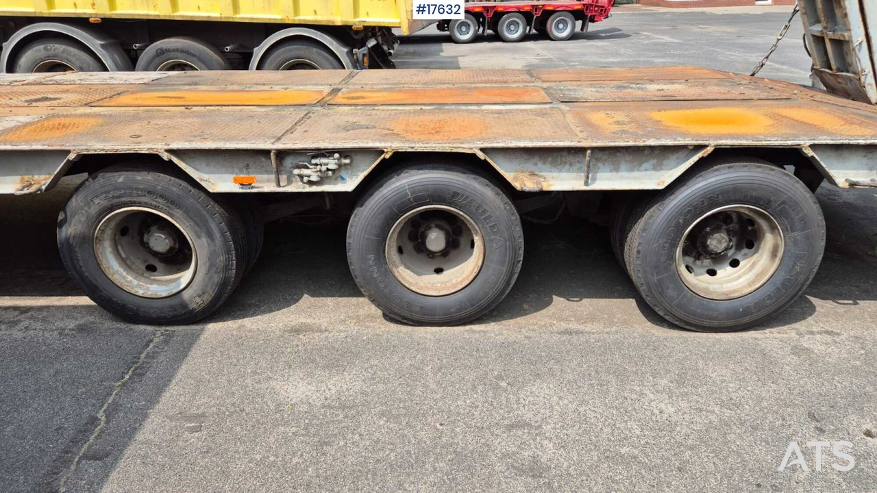 1990 ZREMB NS 300 - Επικαθήμενο με χαμηλό δάπεδο: φωτογραφία 4 1990 ZREMB NS 300 - Επικαθήμενο με χαμηλό δάπεδο: φωτογραφία 4