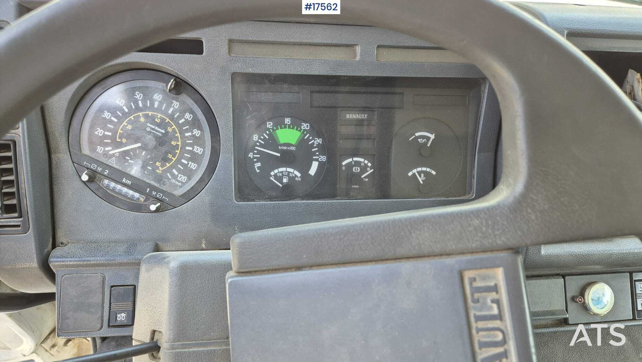 Φορτηγό με γερανό 1999 Renault  M180: φωτογραφία 20
