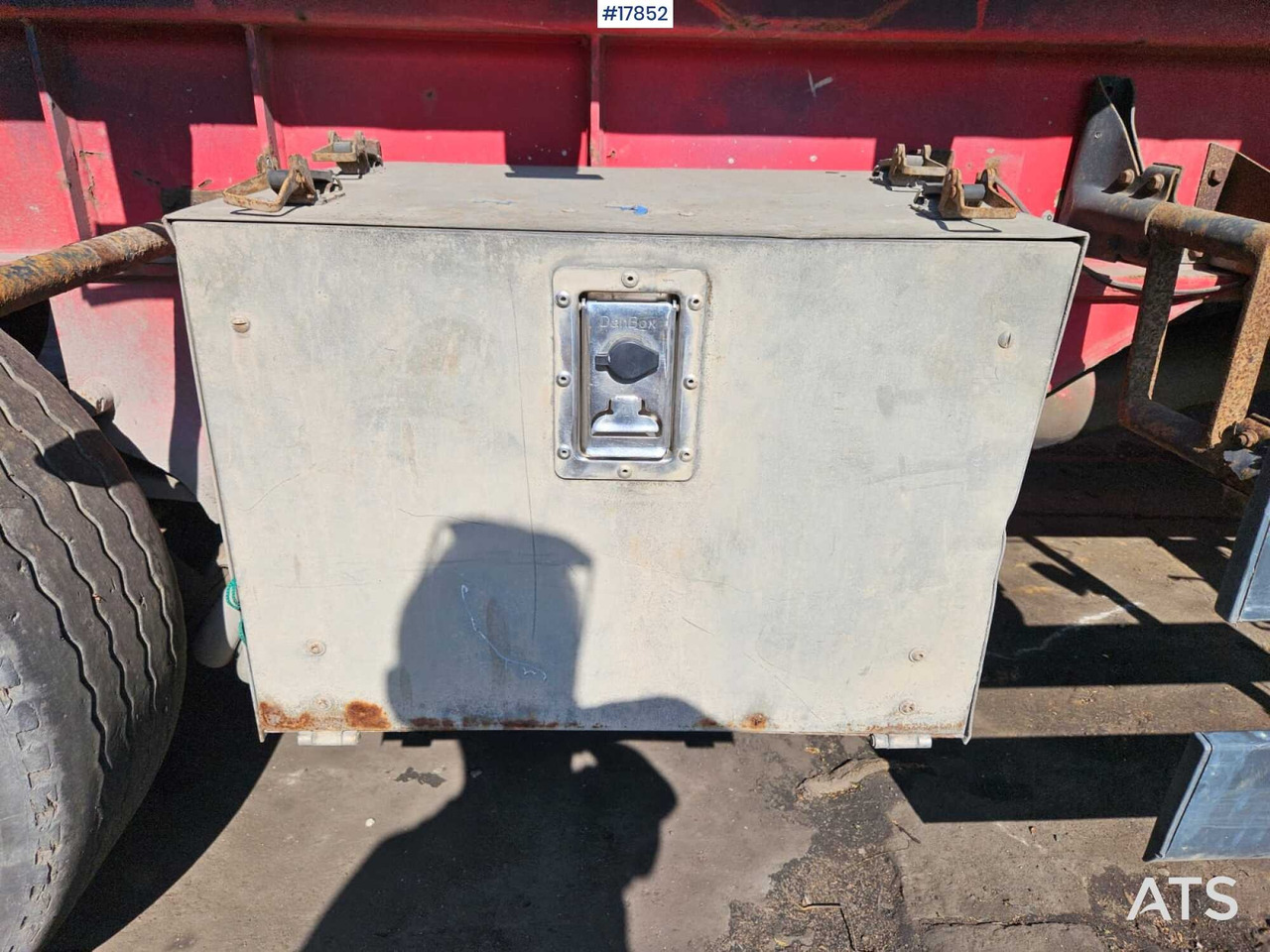 Επικαθήμενο ανατρεπόμενο 2009 Naczepa ciężarowa wywrotka Invepe SR 8: φωτογραφία 17 Επικαθήμενο ανατρεπόμενο 2009 Naczepa ciężarowa wywrotka Invepe SR 8: φωτογραφία 17