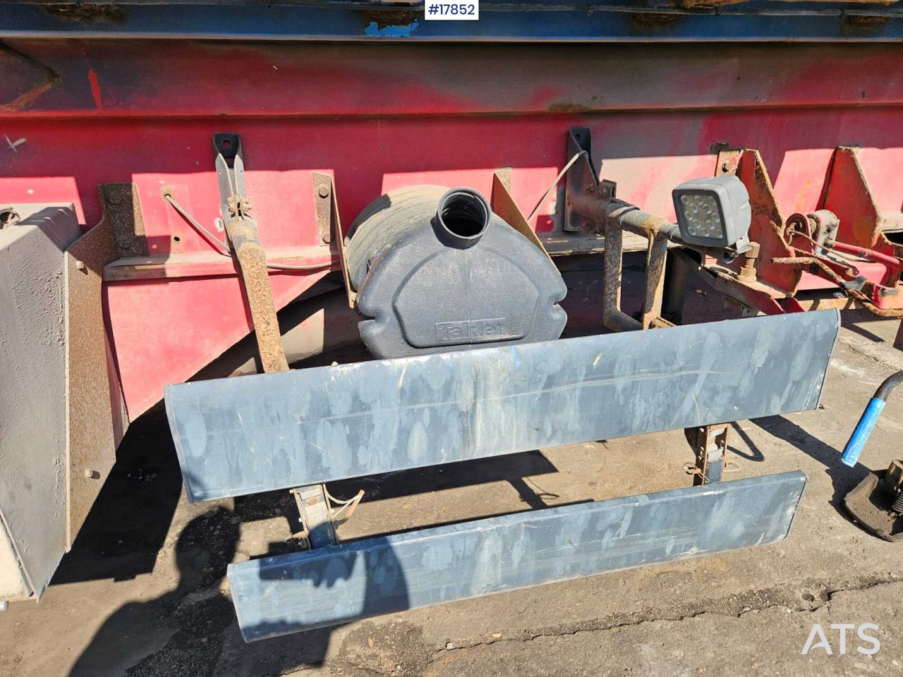 Επικαθήμενο ανατρεπόμενο 2009 Naczepa ciężarowa wywrotka Invepe SR 8: φωτογραφία 16 Επικαθήμενο ανατρεπόμενο 2009 Naczepa ciężarowa wywrotka Invepe SR 8: φωτογραφία 16