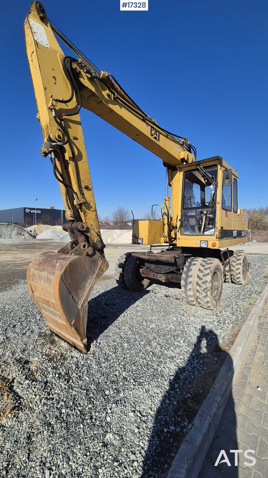 CATERPILLAR 212B FT wheeled excavator (1995) - Τροχοφόρος εκσκαφέας: φωτογραφία 4 CATERPILLAR 212B FT wheeled excavator (1995) - Τροχοφόρος εκσκαφέας: φωτογραφία 4