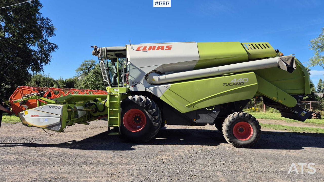 Kombajn zbożowy CLAAS TUCANO 440 (2015) - Θεριζοαλωνιστική μηχανή: φωτογραφία 5 Kombajn zbożowy CLAAS TUCANO 440 (2015) - Θεριζοαλωνιστική μηχανή: φωτογραφία 5